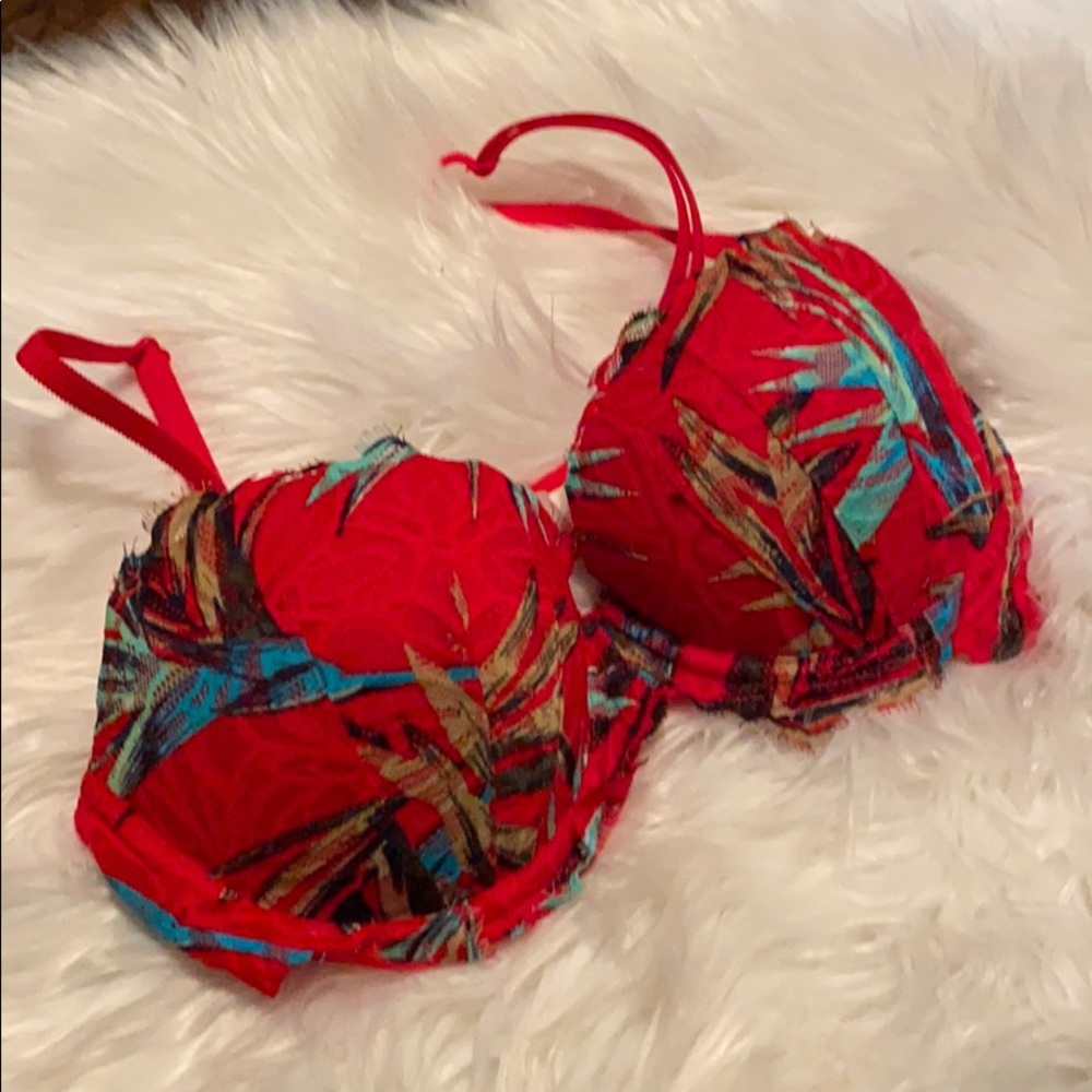 NWOT VS PINK Bra